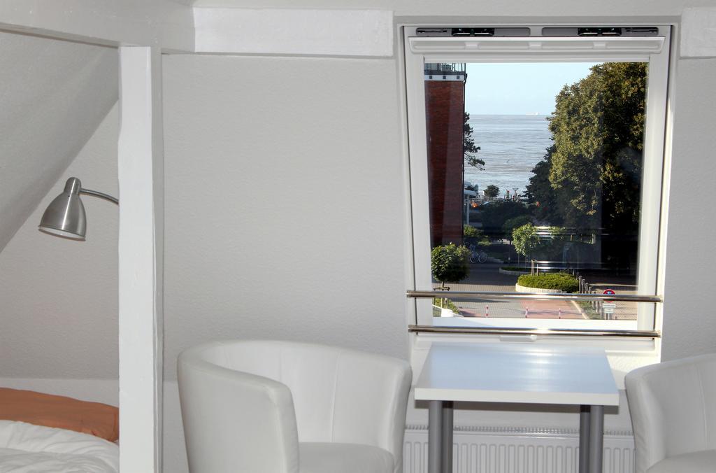 Dachgeschosswohnung Fuer 2 Personen Cuxhaven Exterior foto